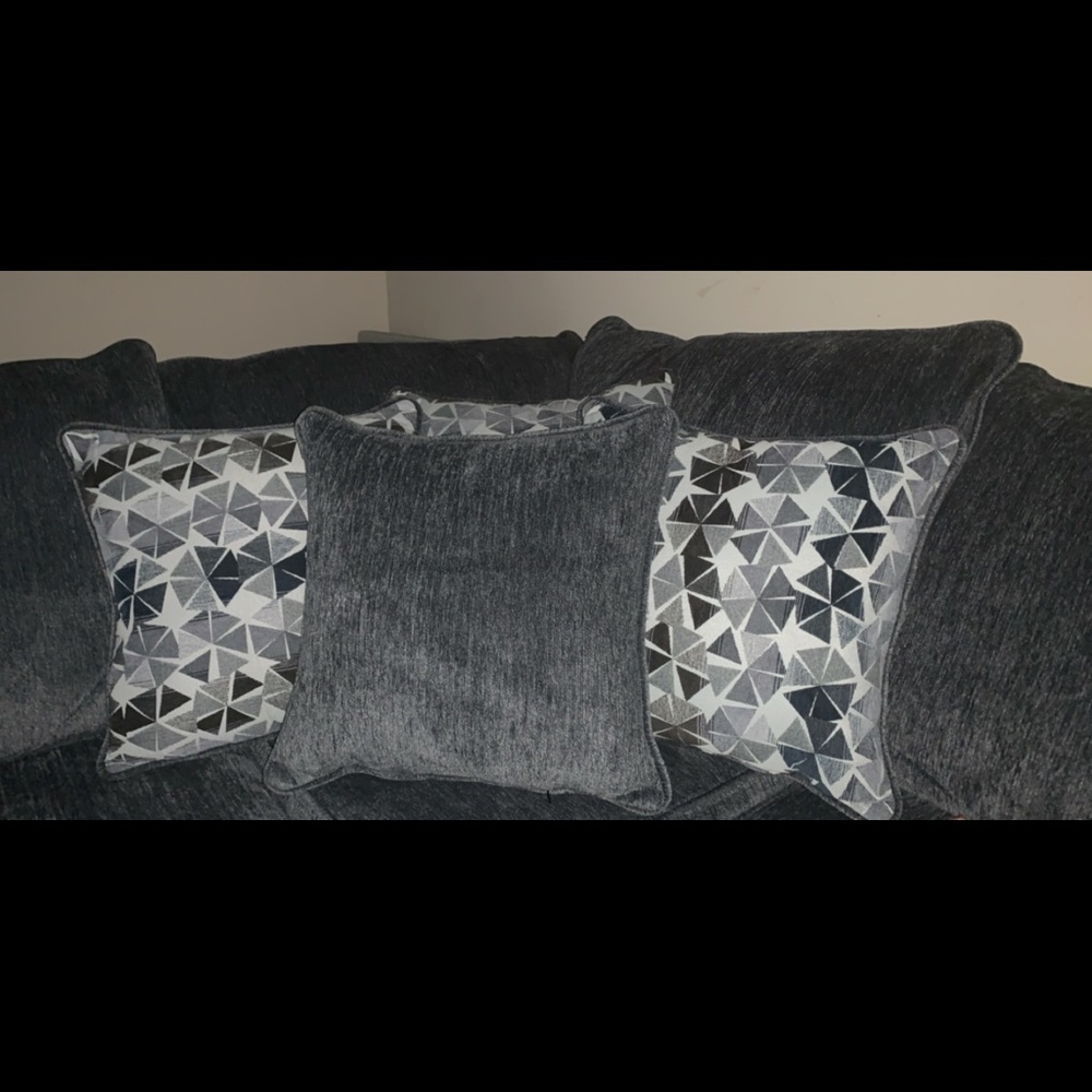 Sectional couch pillows